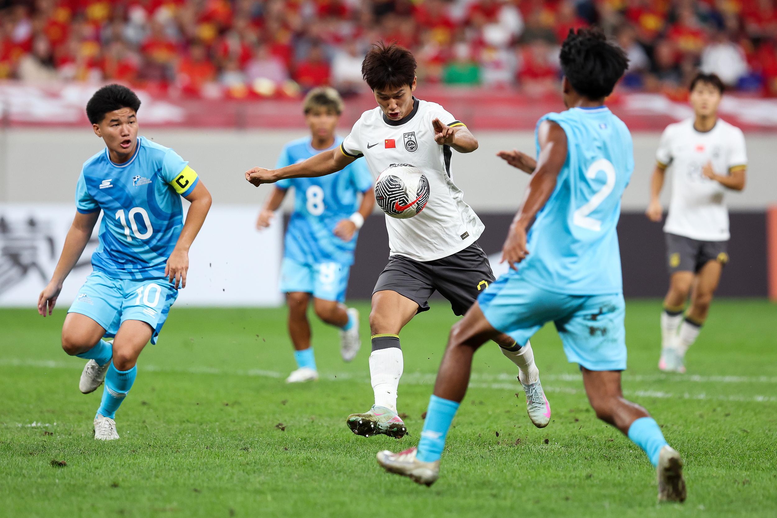 开云体育APP-朱艺谈向余望:把握机会能力有待提高,部分技术处理不够冷静