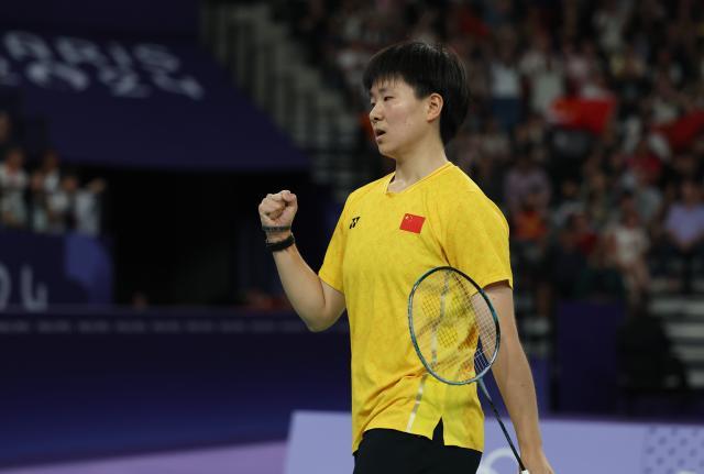 1724379401025024938.jpg 巴黎奥运会丨羽毛球——女单决赛:何冰娇对阵安洗莹XxjpseC009727_20240805_MVPFN0A001.jpg