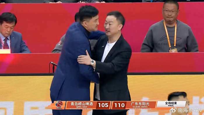 开云-逆转青岛！仅打两分钟得到媒体和球迷怒赞：最后时刻盖帽和篮板立功了|广东队|黄明依|杜锋|青岛队|青岛市_新浪新闻